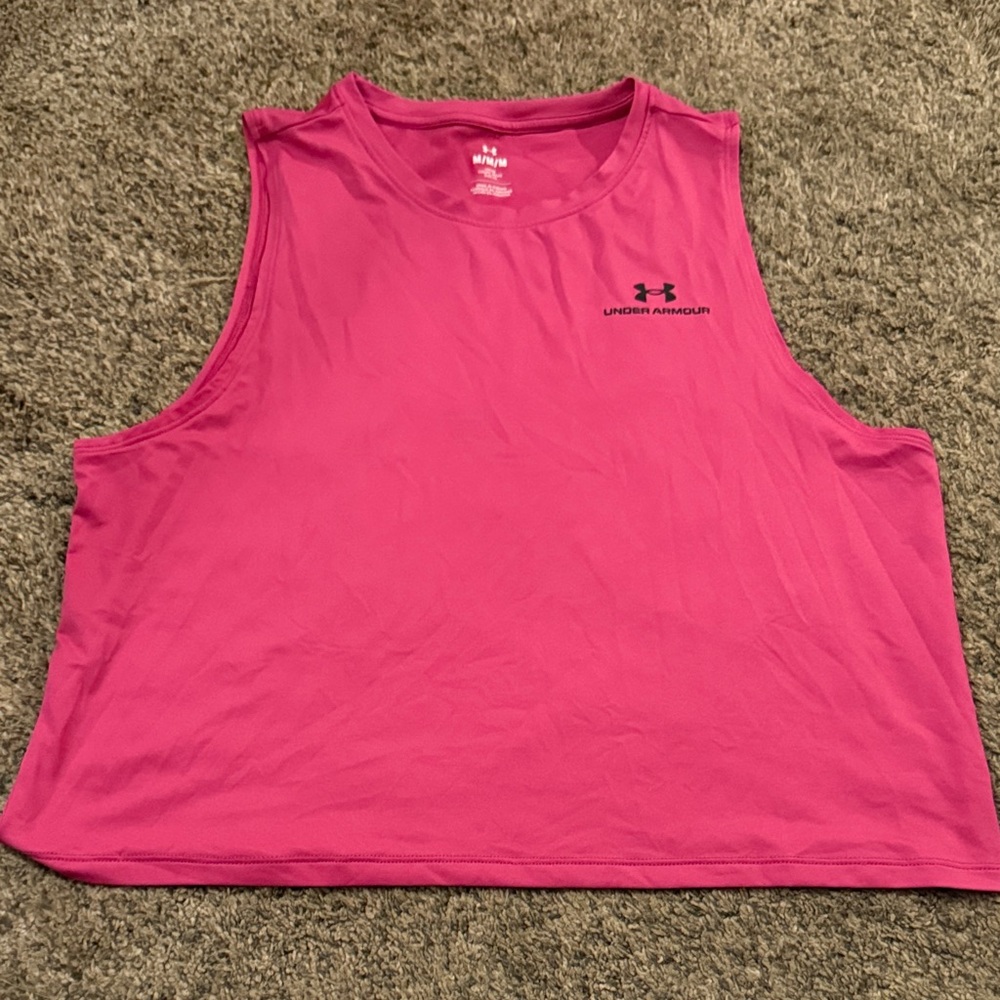Under Armour Fuchsia cropped Sleeveless Tank medium